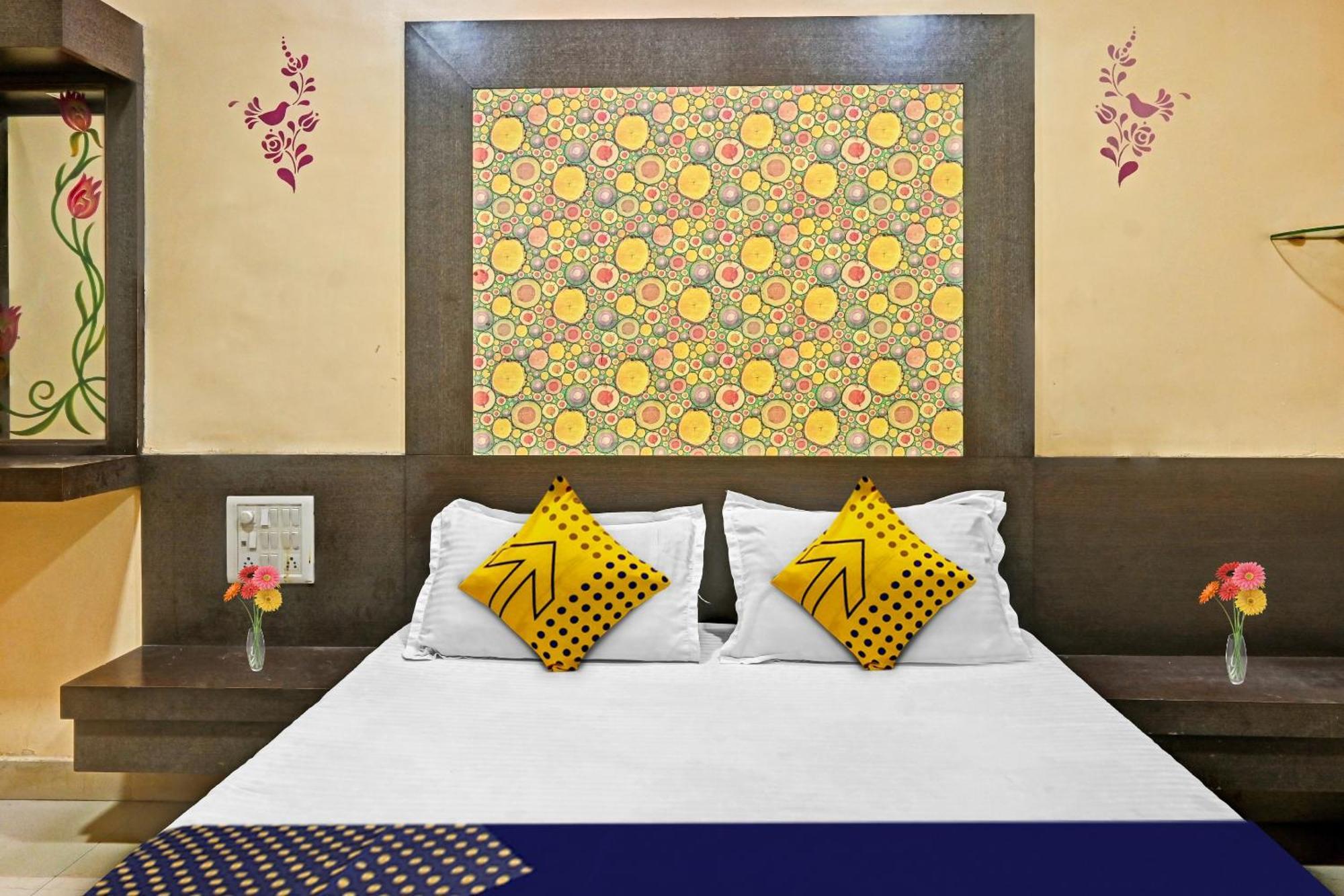 Hotel O Sai Leela Residency Chalisgaon Exterior photo